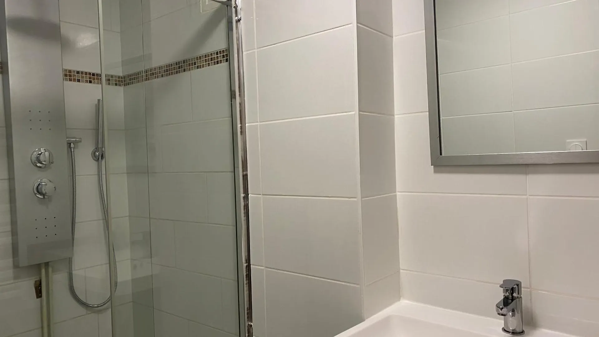 아파트 Logement Centre Ville Chalamont 프랑스